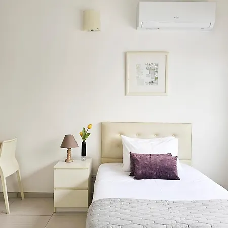 Phaedrus Living Ledras Residences 204 Apartment *